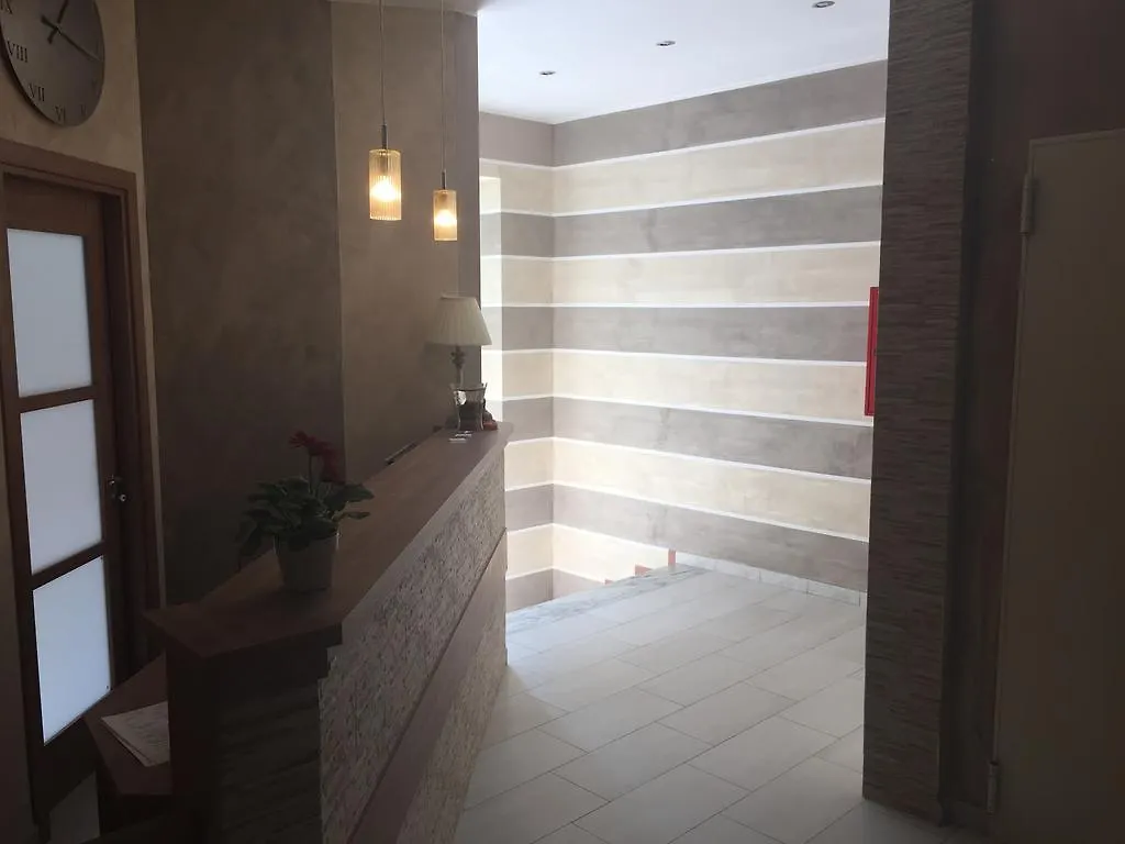 Hotel Montecarlo ميلان 3*,  إيطاليا
