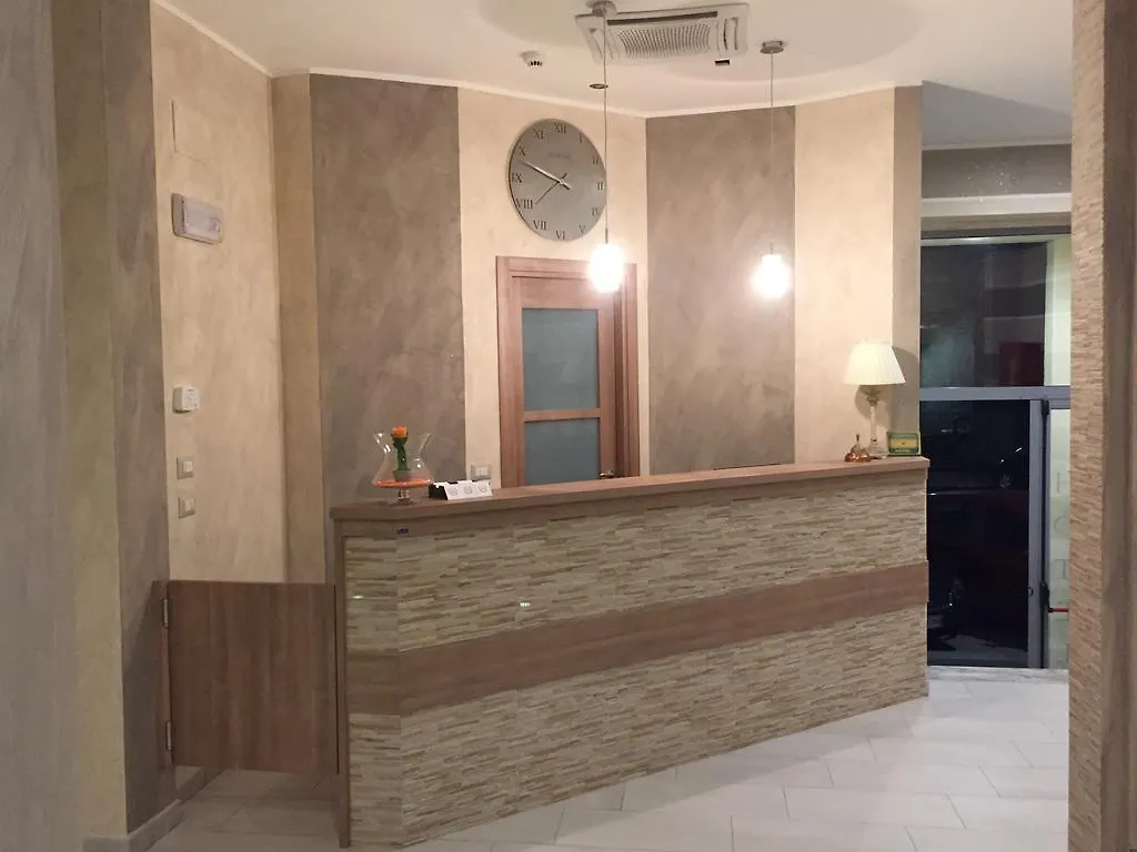 Hotel Montecarlo ميلان