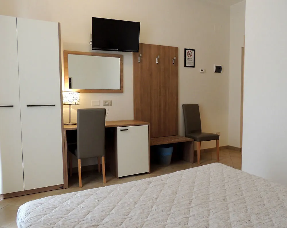Hotel Montecarlo ميلان 3*,